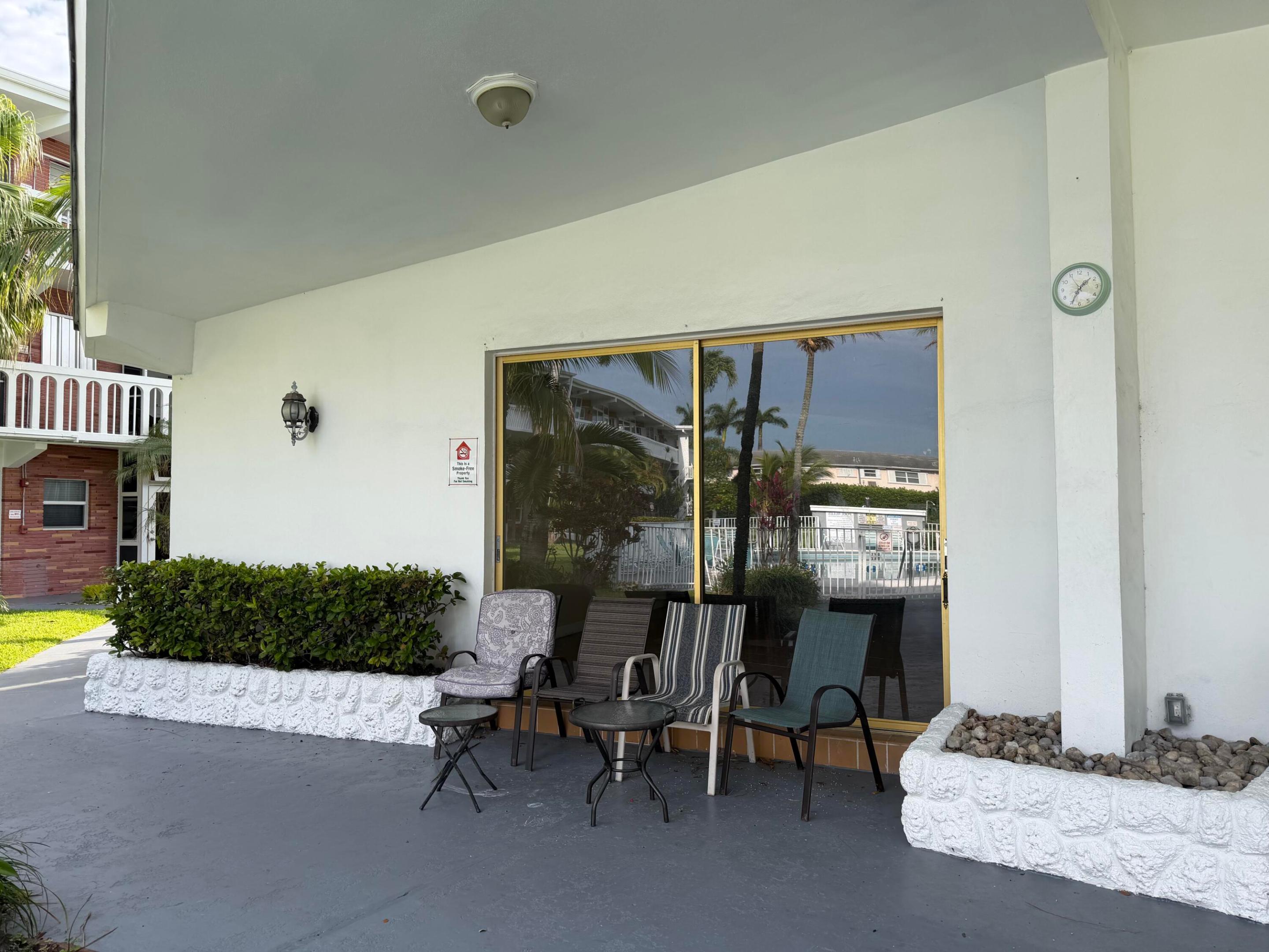 ELDORADO COUNTRY CLUB TOWERS - Residential