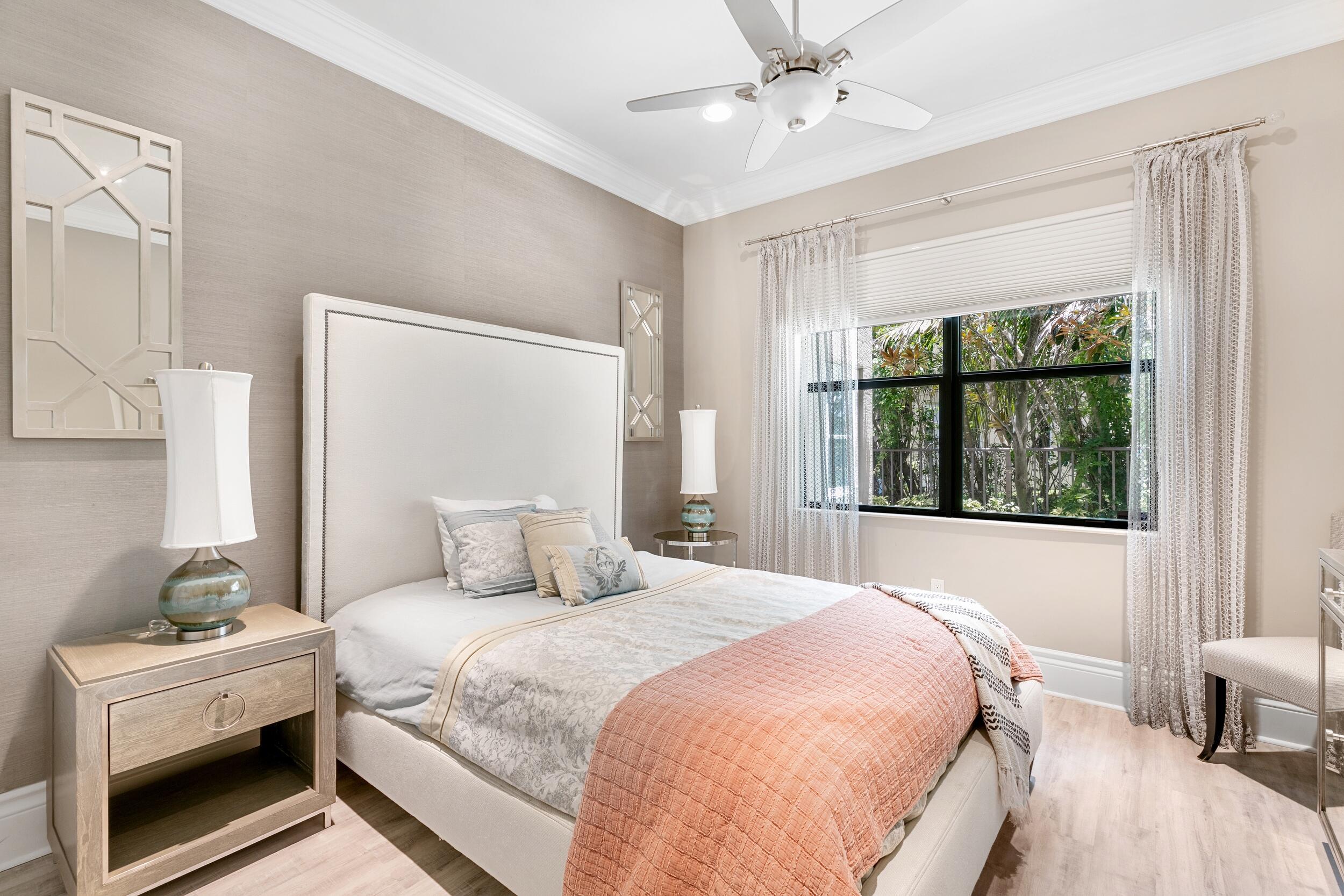 Oaks - Residential
