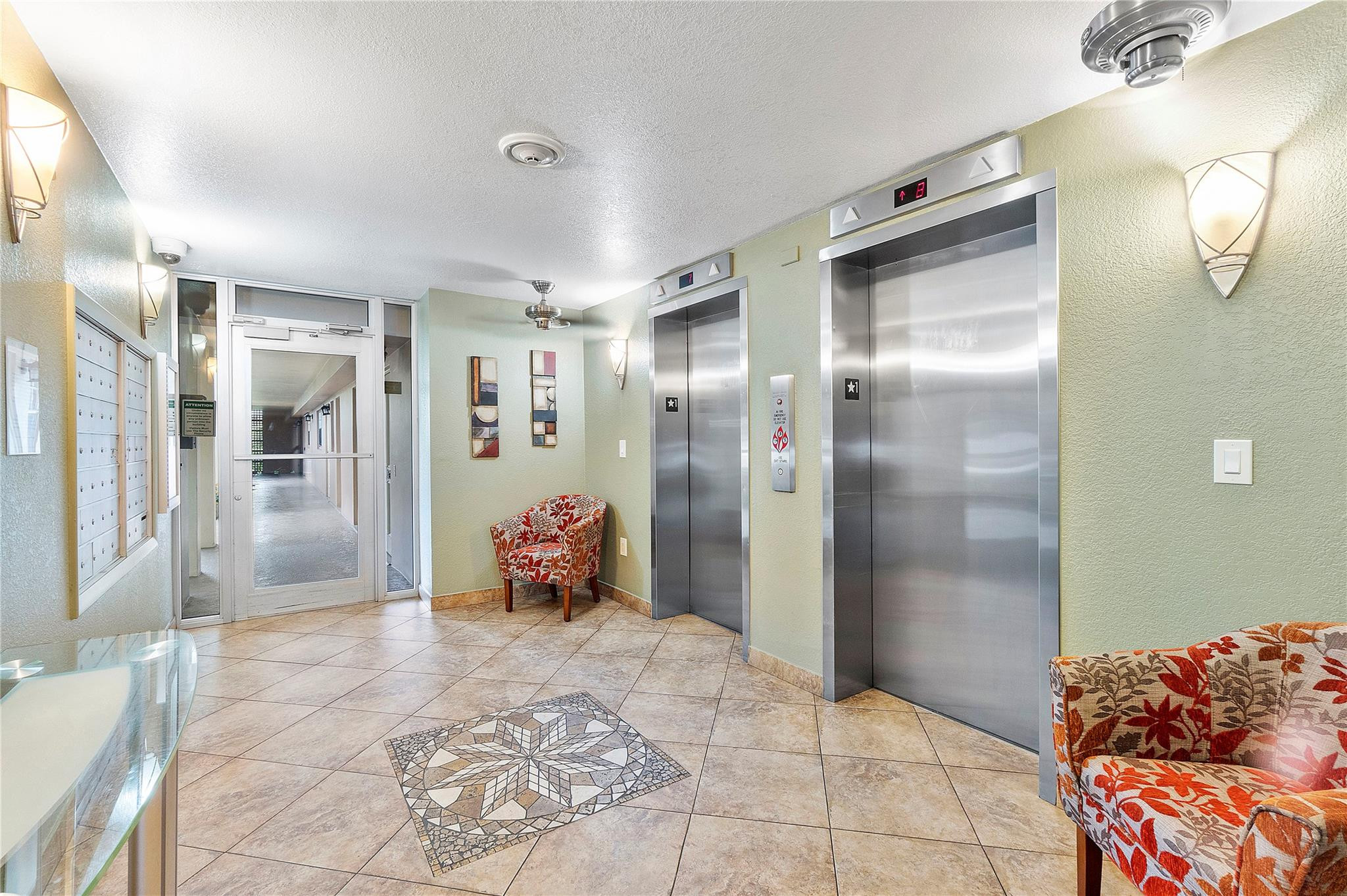 BRIARWOOD CLUB CONDO 4 - Residential
