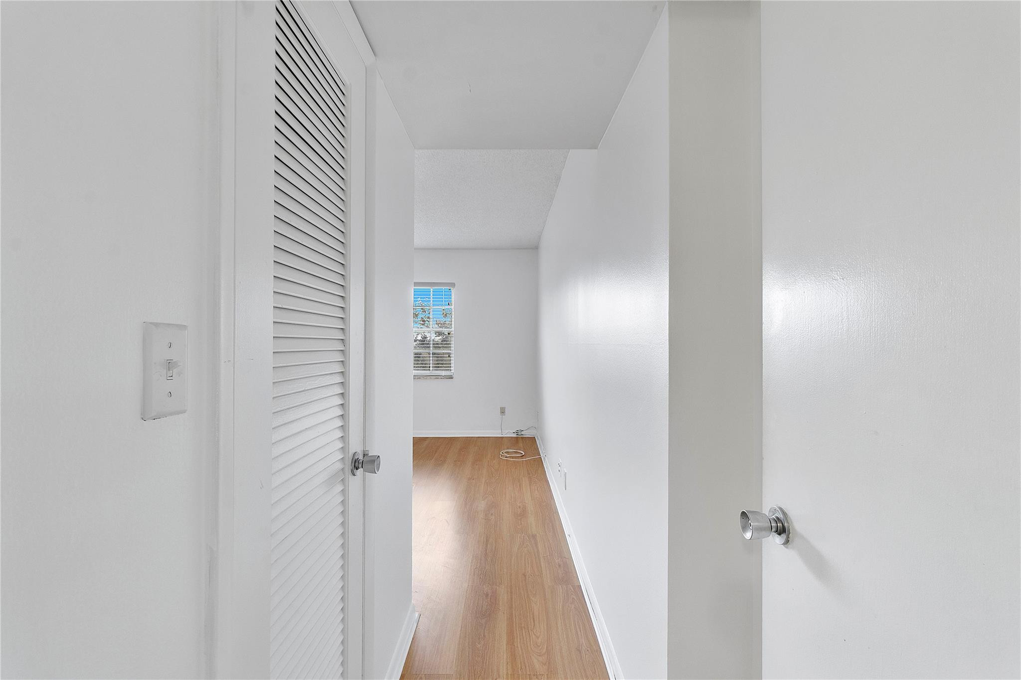 BRIARWOOD CLUB CONDO 4 - Residential