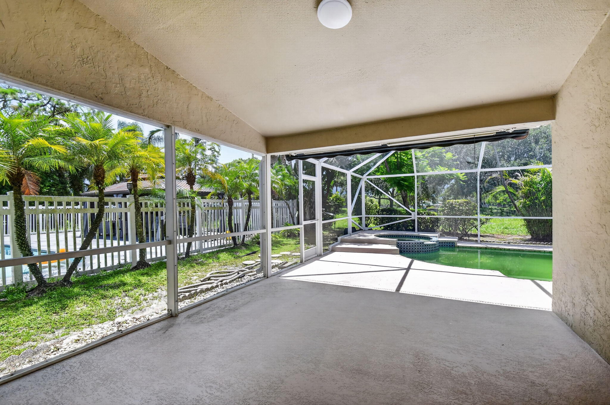 RIVER BRIDGE PAR 2F - Residential