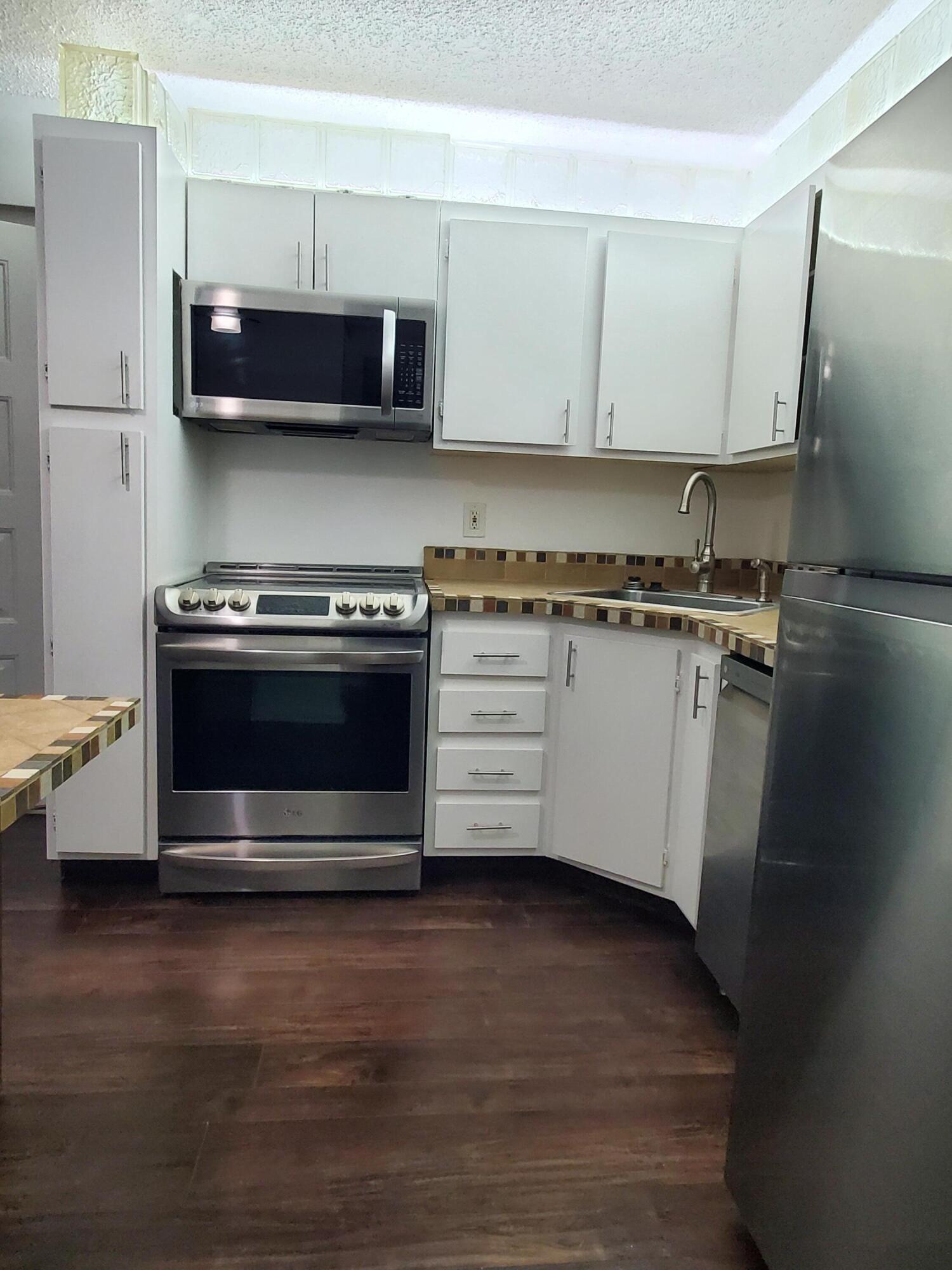 PINE RIDGE NORTH II CONDO - Residential Lease