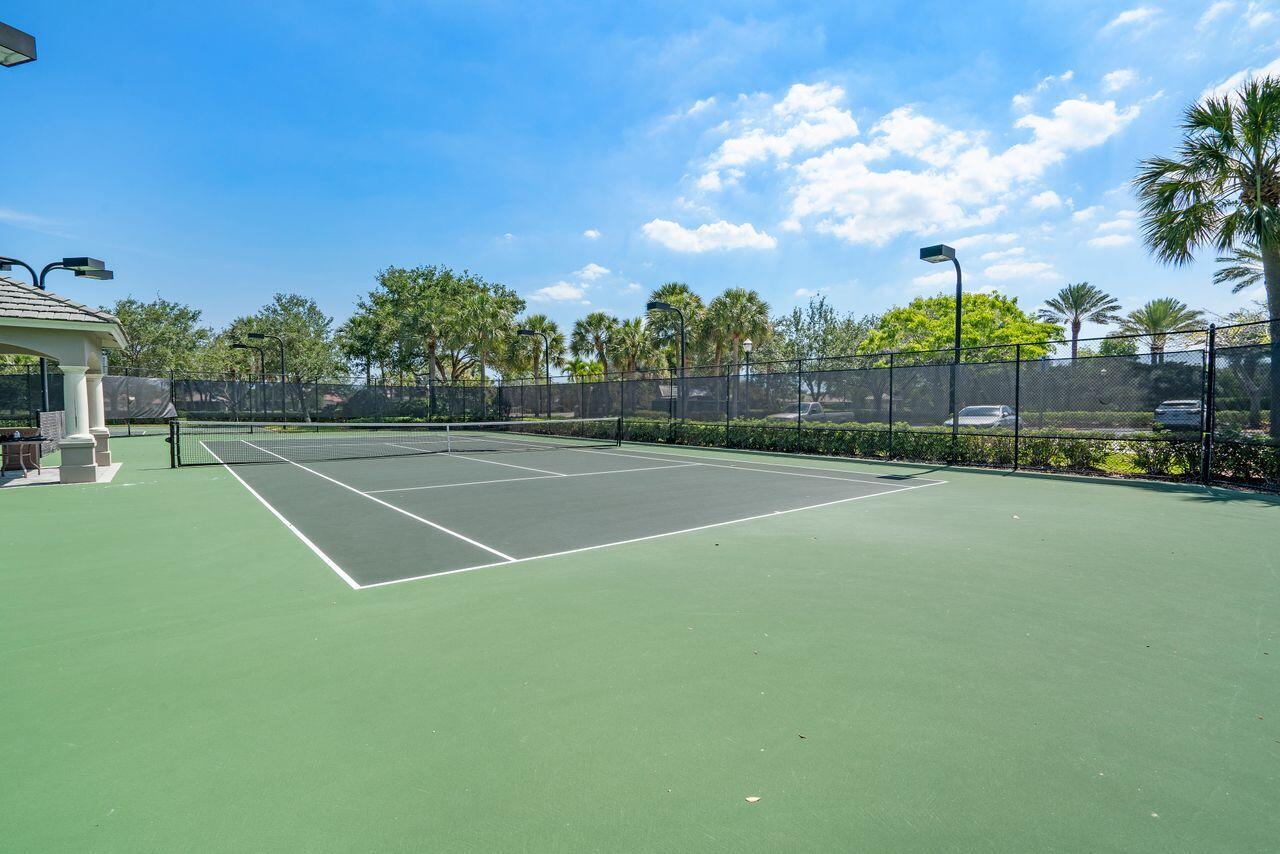 PARKLAND ISLES - Residential