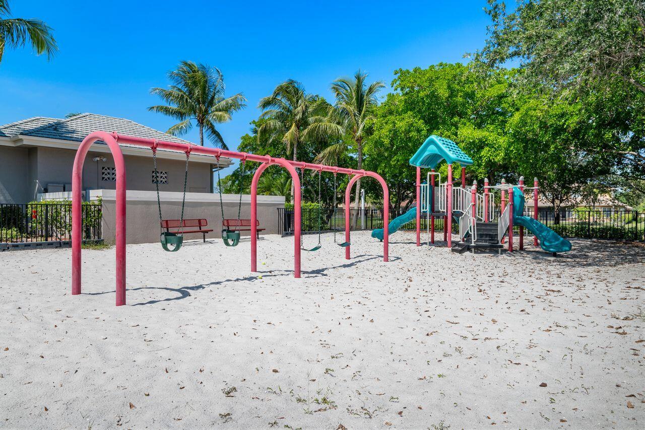 PARKLAND ISLES - Residential