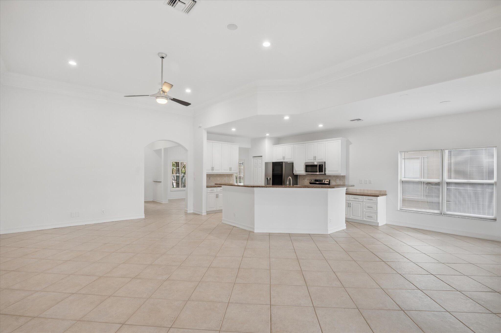 PARKLAND ISLES - Residential