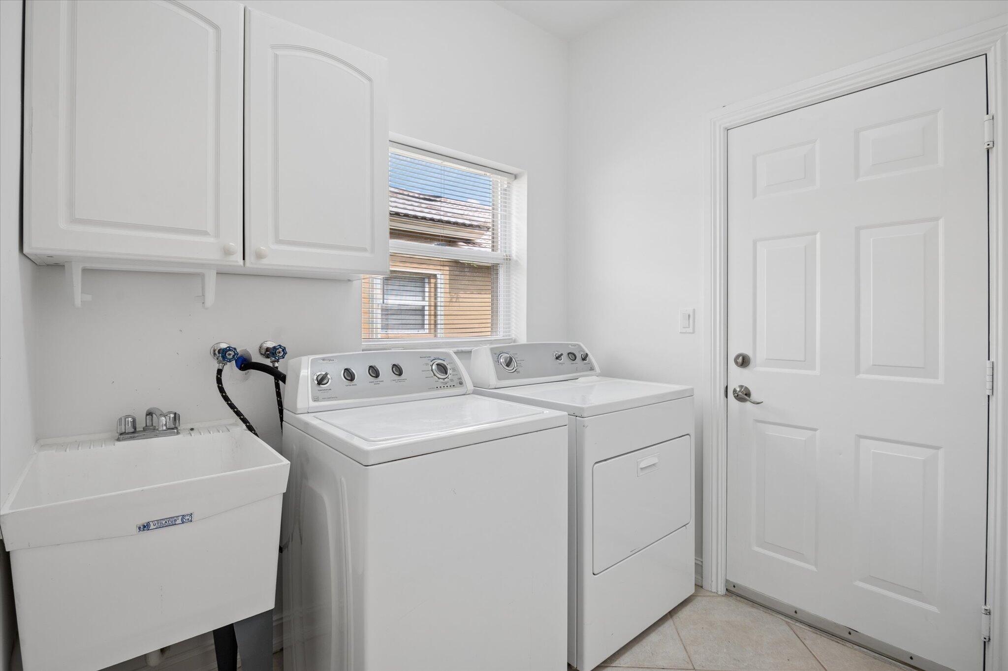 PARKLAND ISLES - Residential