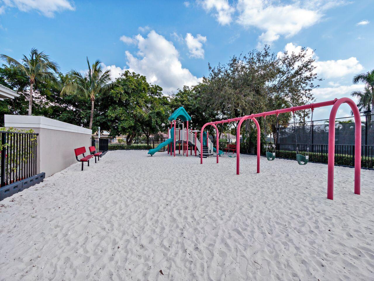 PARKLAND ISLES - Residential