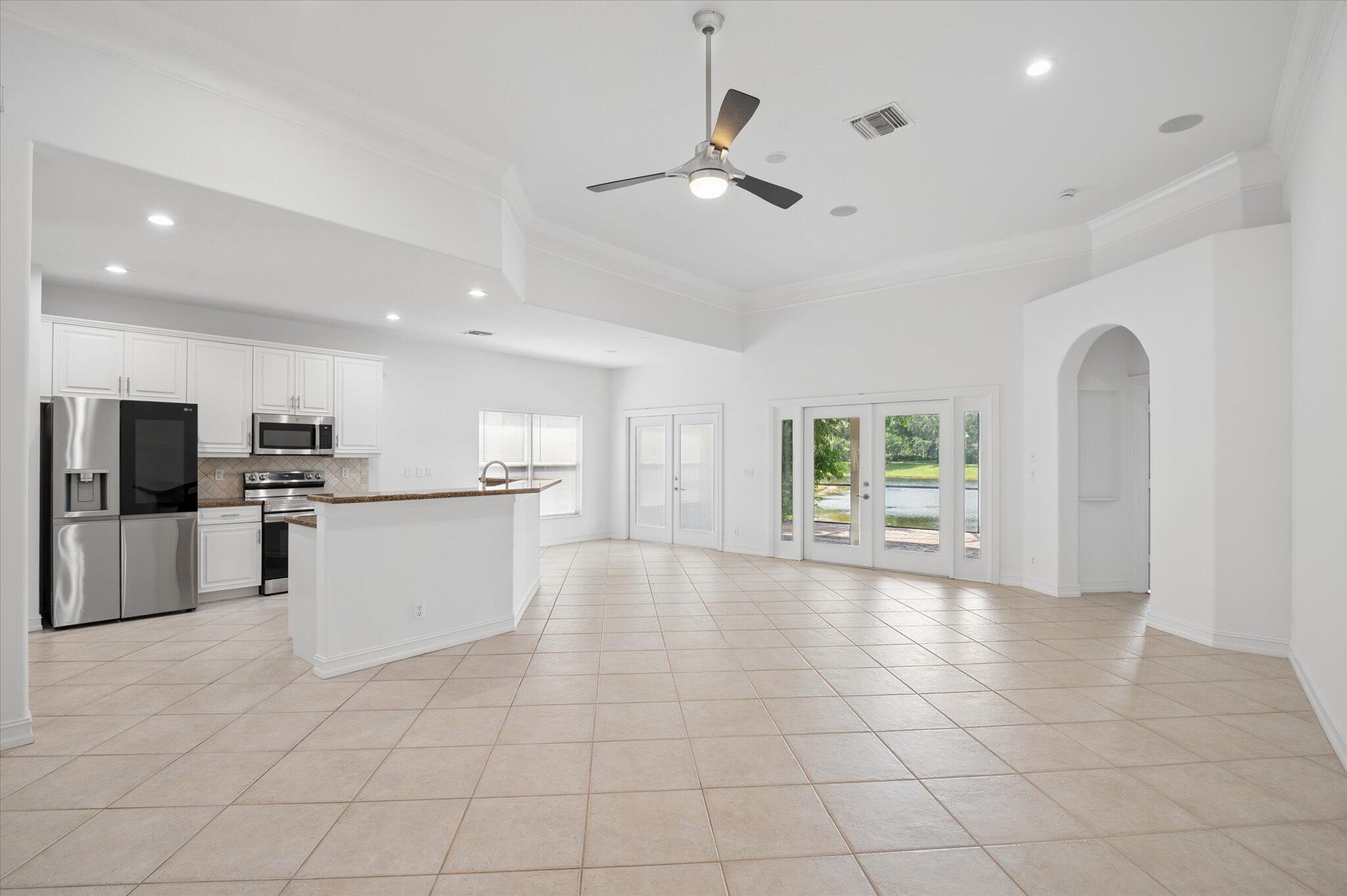 PARKLAND ISLES - Residential