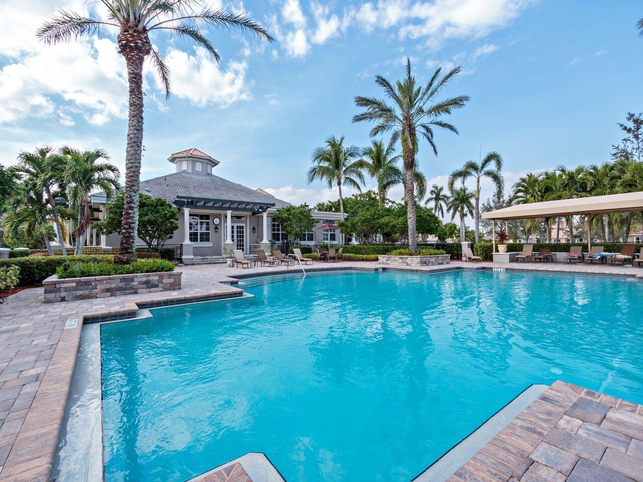 PARKLAND ISLES - Residential