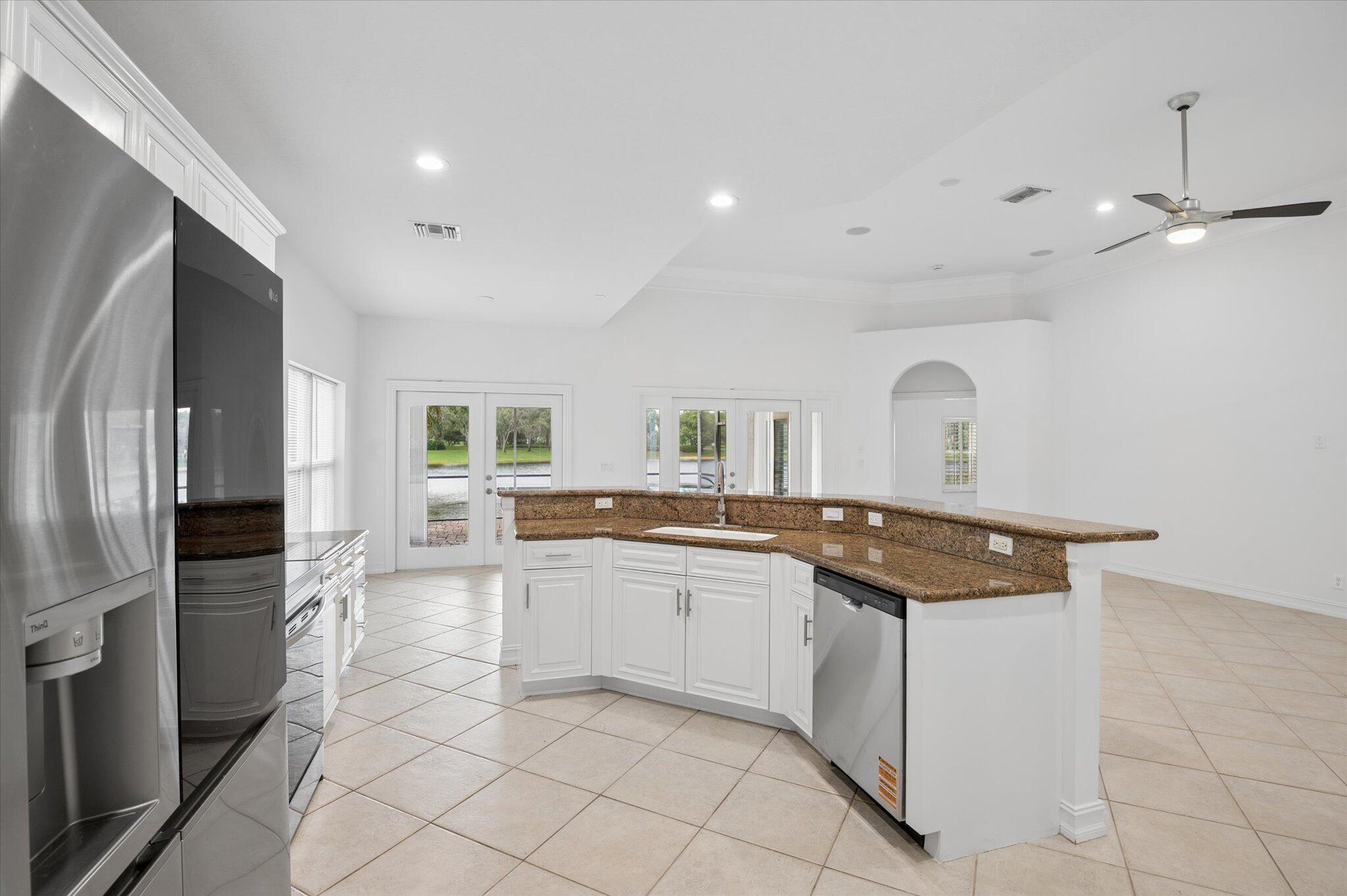 PARKLAND ISLES - Residential