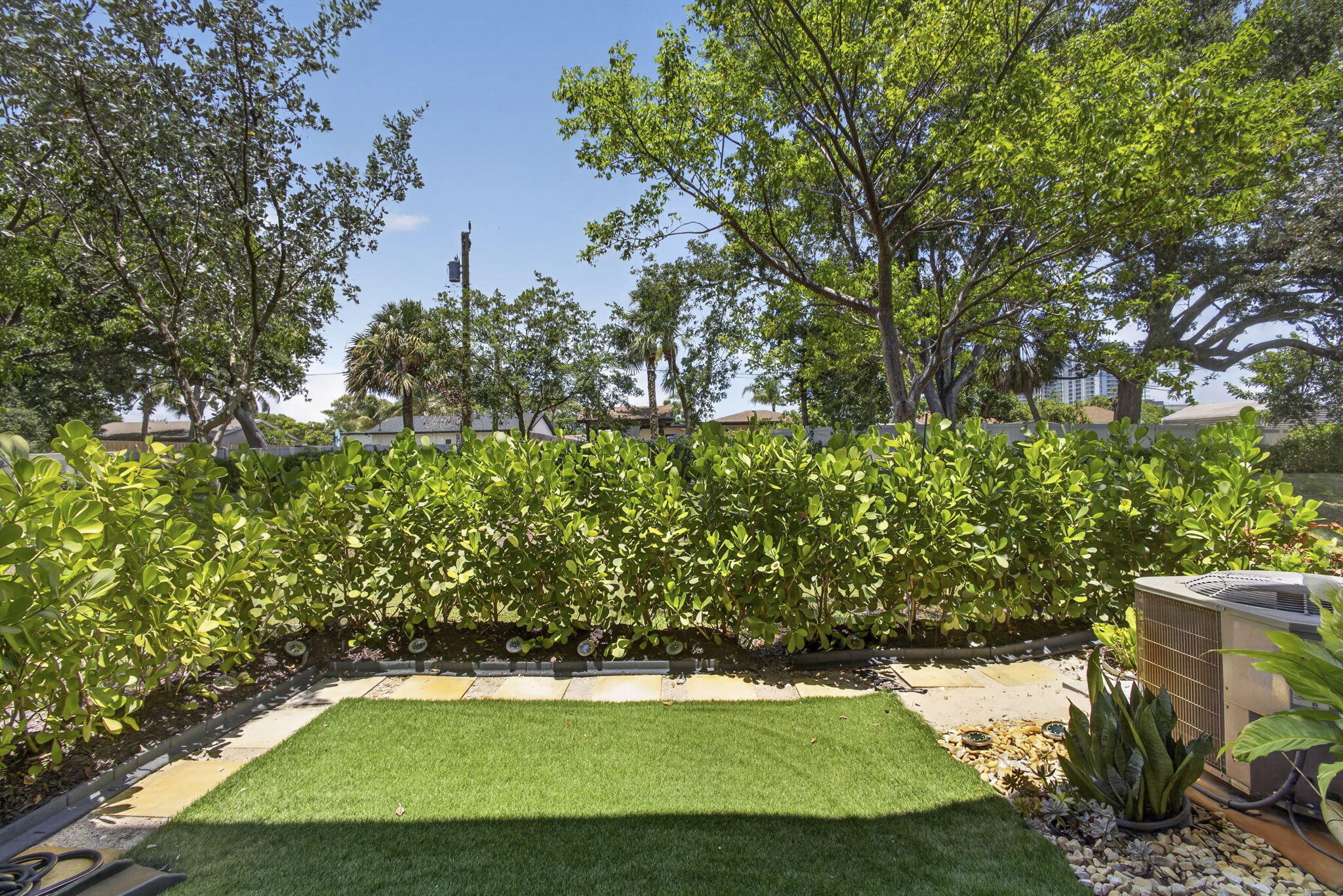 RIVIERA COVE - Residential Lease