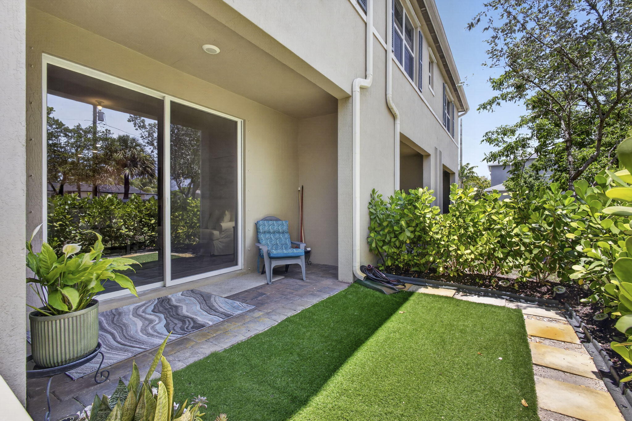RIVIERA COVE - Residential Lease