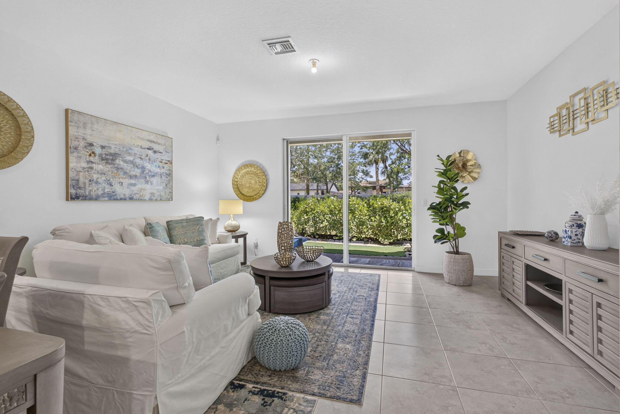 RIVIERA COVE - Residential Lease