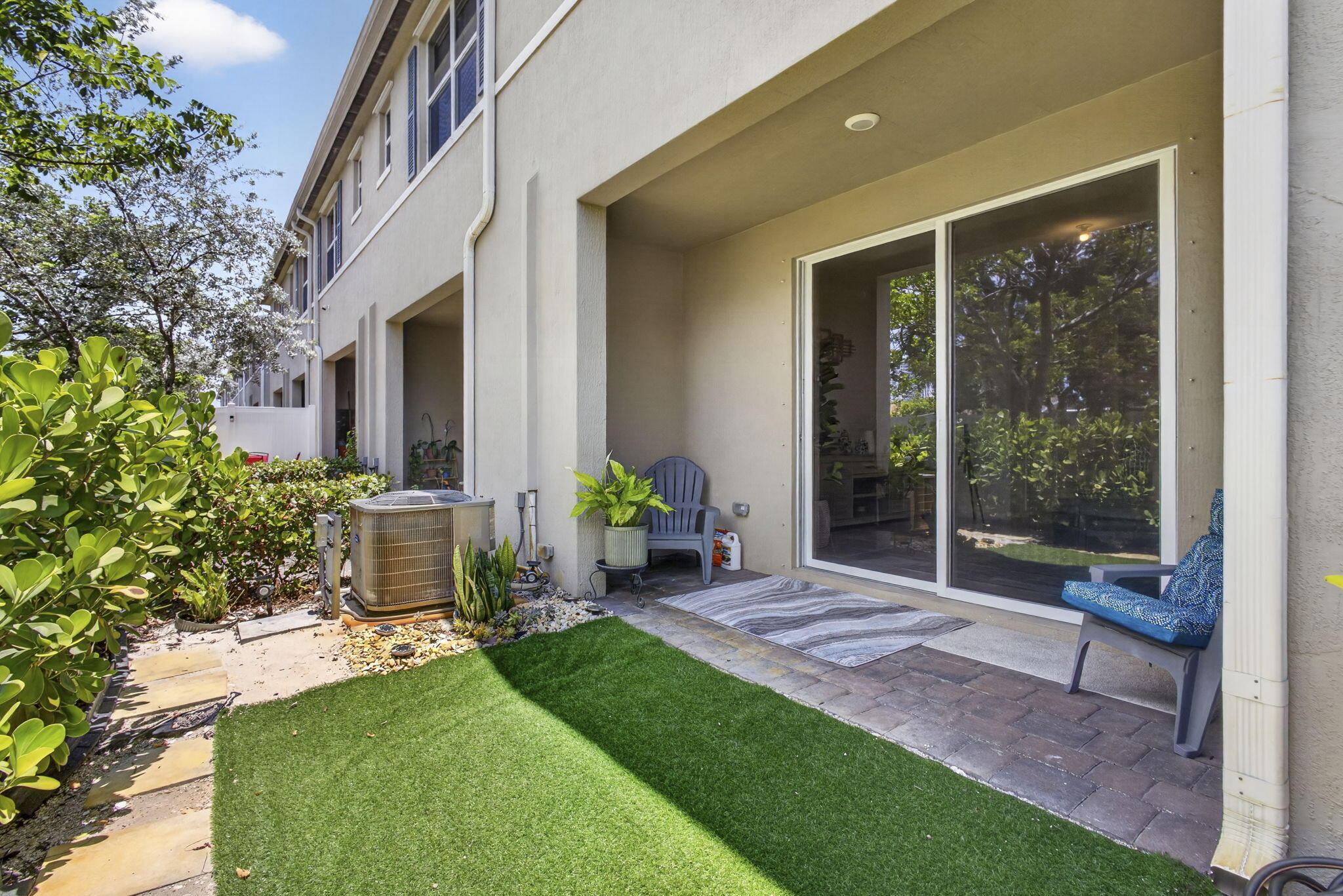 RIVIERA COVE - Residential Lease