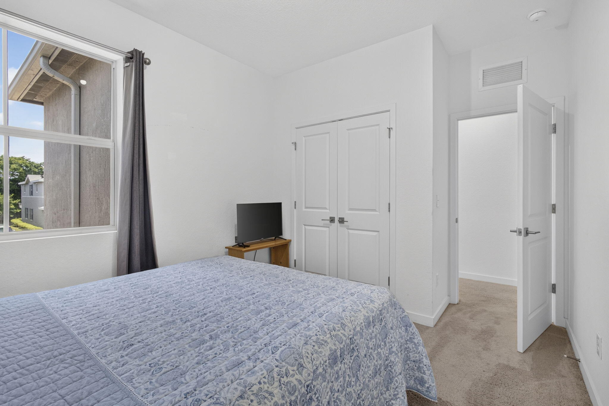 RIVIERA COVE - Residential Lease