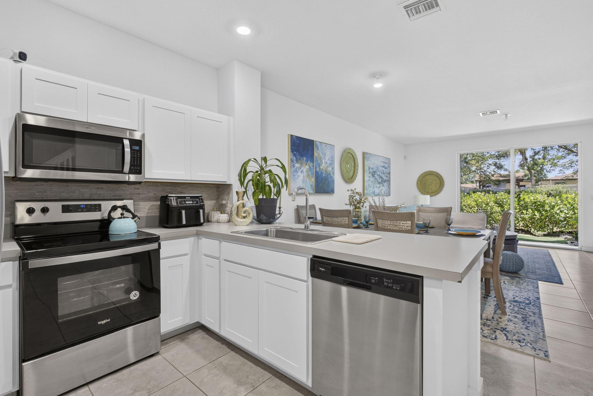 RIVIERA COVE - Residential Lease