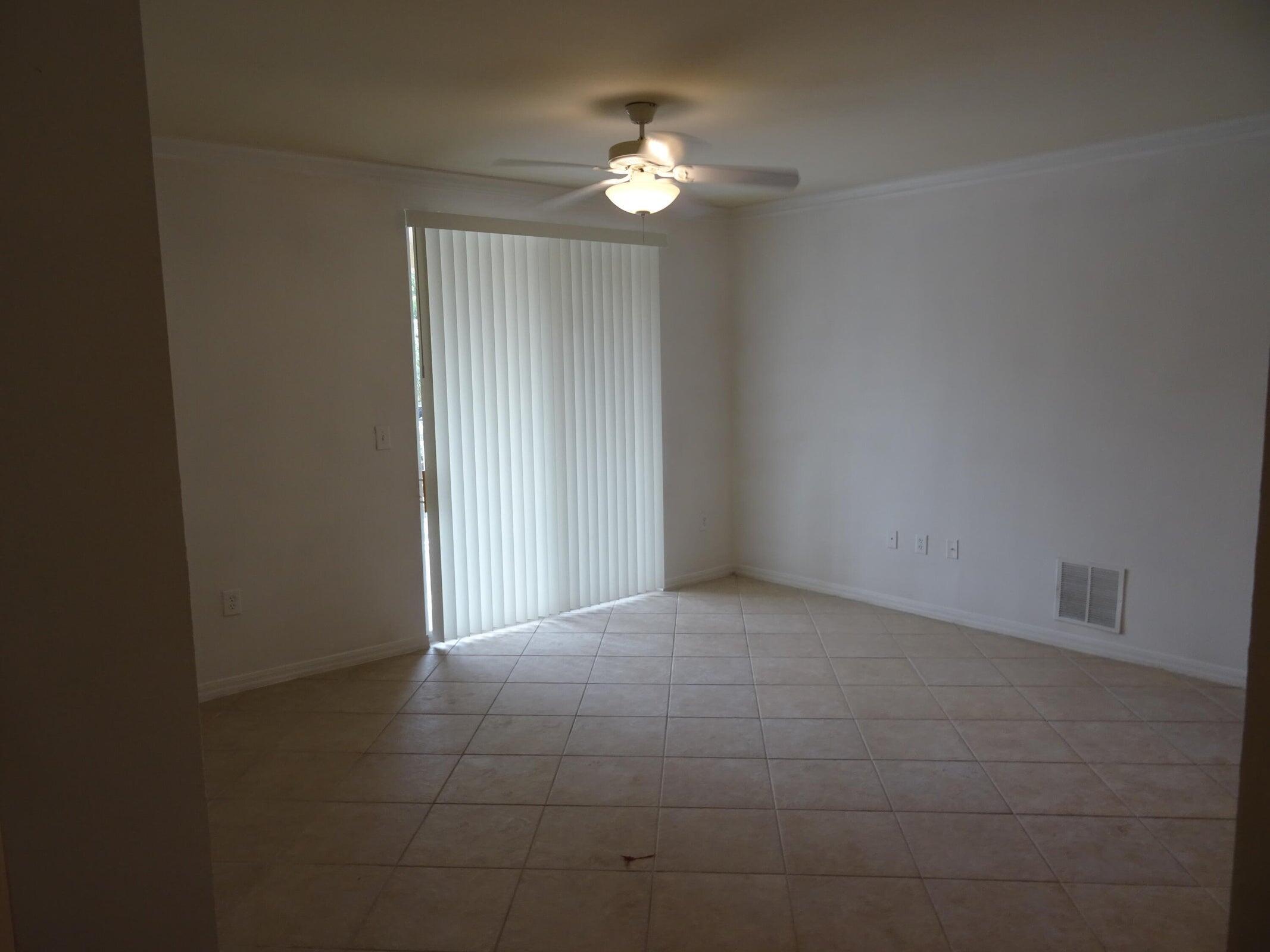 VILLAS AT EMERALD DUNES CONDO - Residential Lease