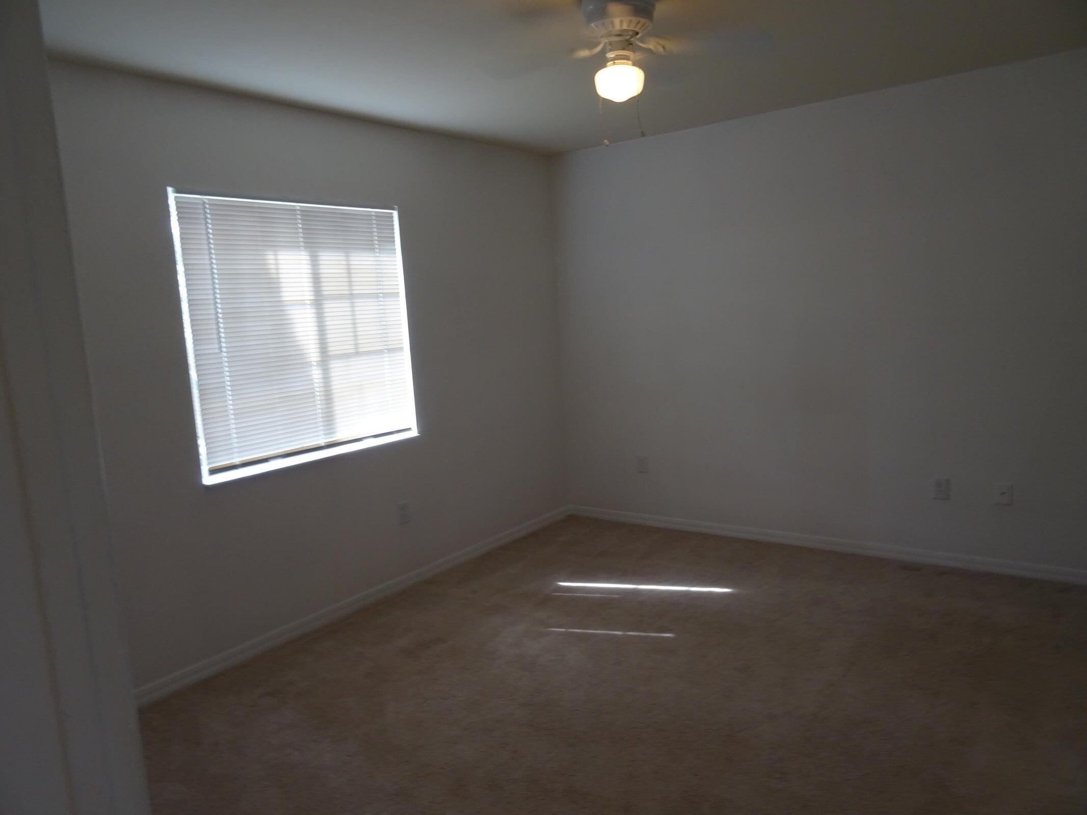VILLAS AT EMERALD DUNES CONDO - Residential Lease