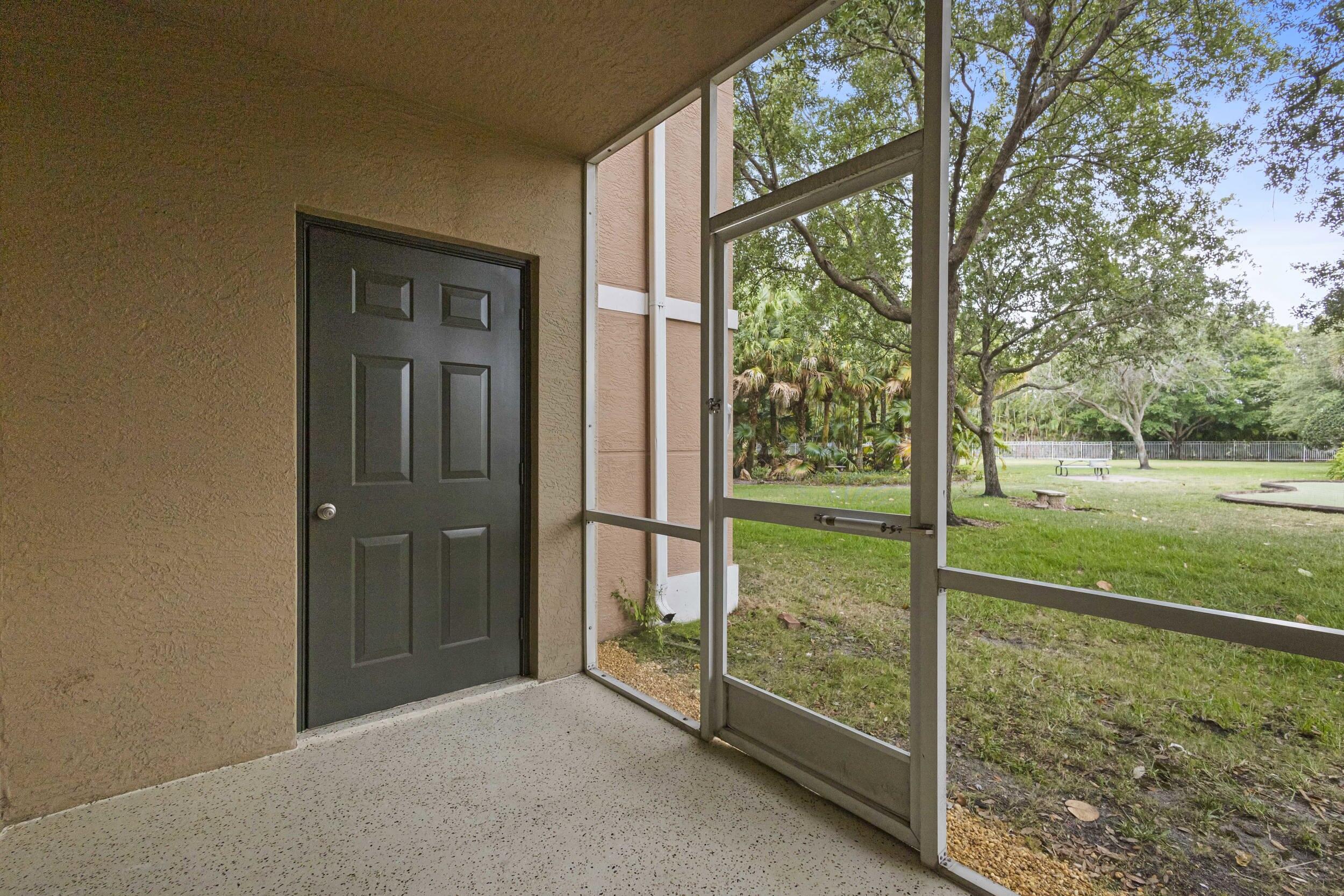 VILLAS AT EMERALD DUNES CONDO - Residential Lease
