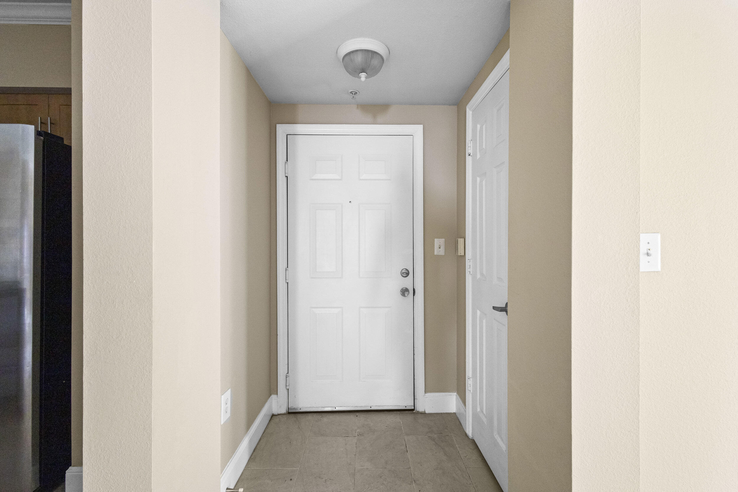 VILLAS AT EMERALD DUNES CONDO - Residential Lease