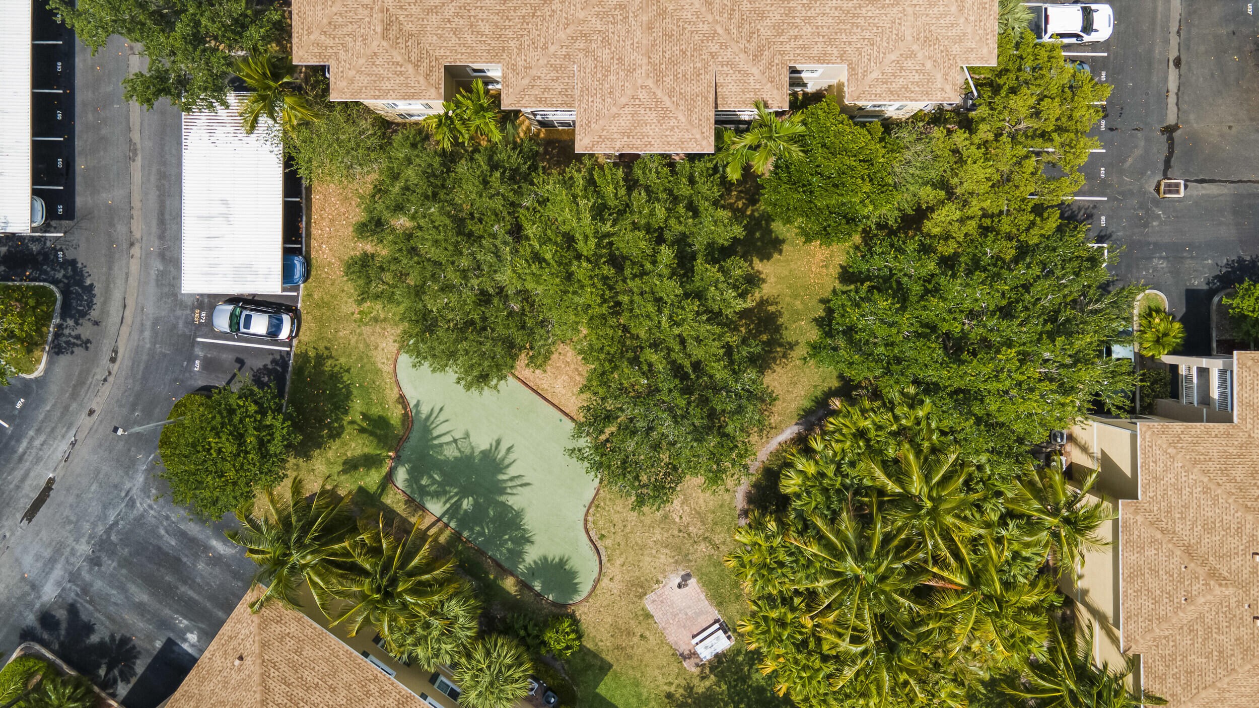 VILLAS AT EMERALD DUNES CONDO - Residential Lease