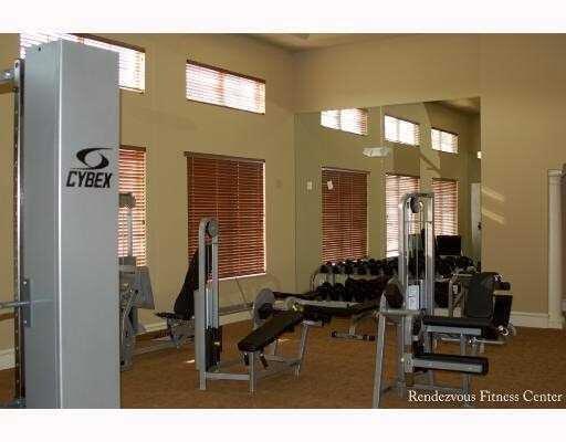 VILLAS AT EMERALD DUNES CONDO - Residential Lease