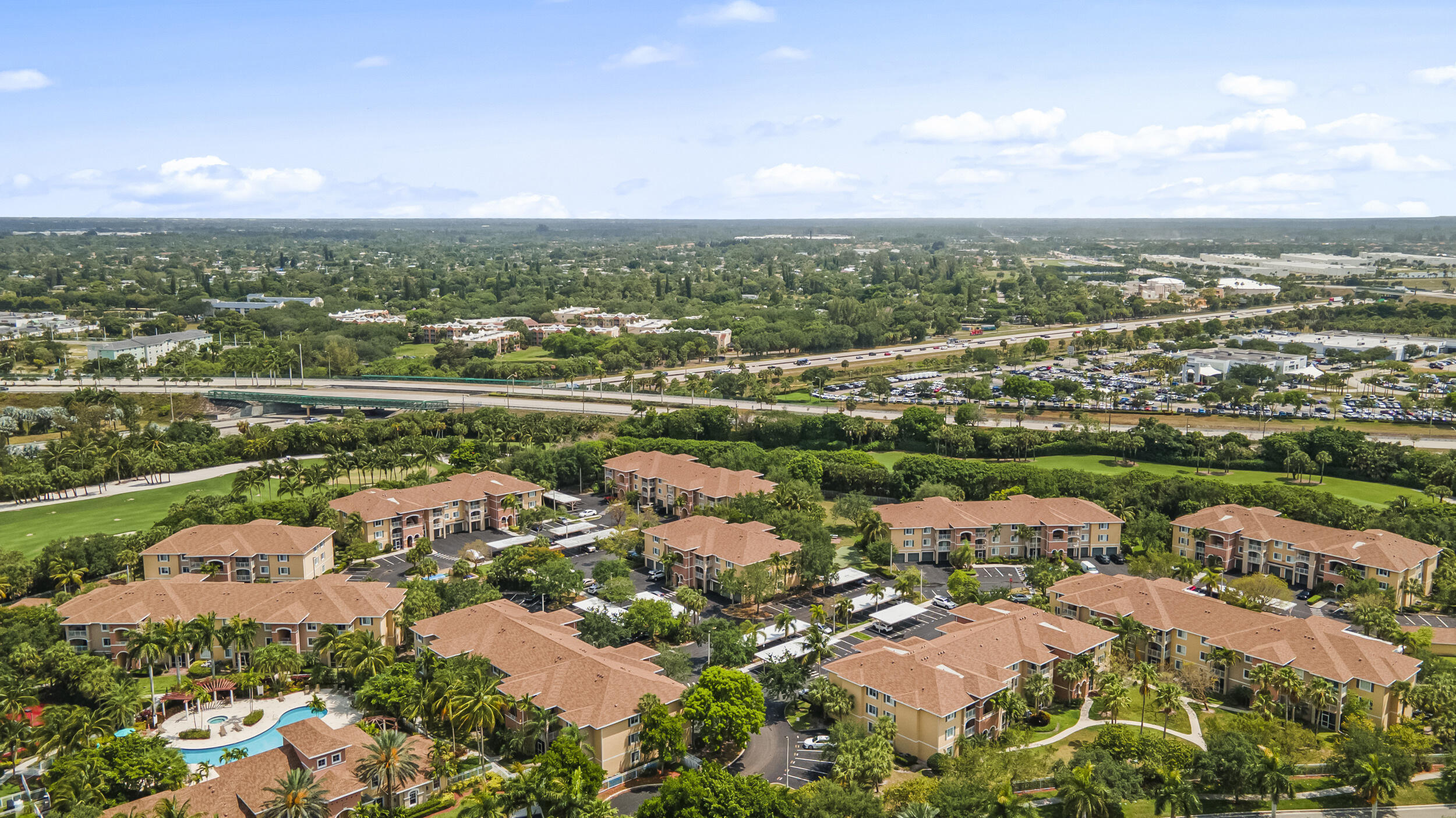 VILLAS AT EMERALD DUNES CONDO - Residential Lease