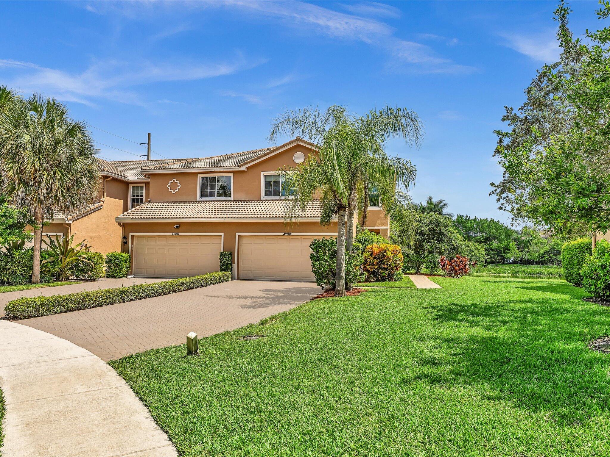 COLONY LAKE - Residential