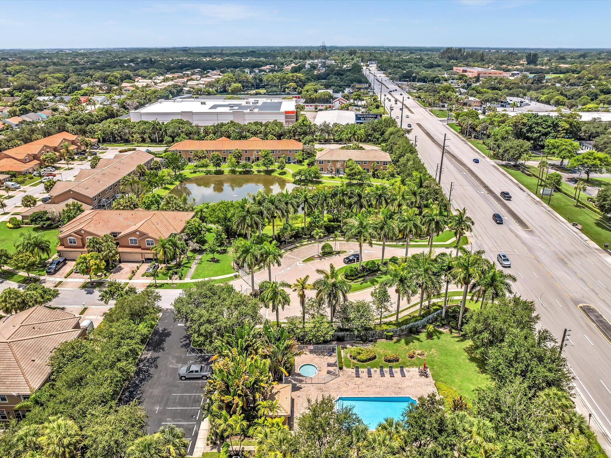 COLONY LAKE - Residential