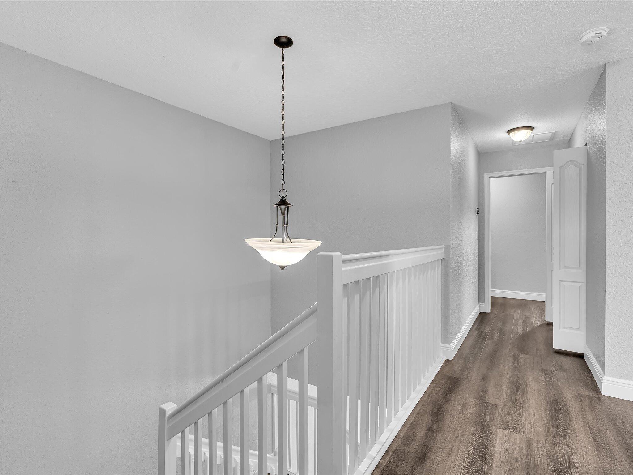 COLONY LAKE - Residential