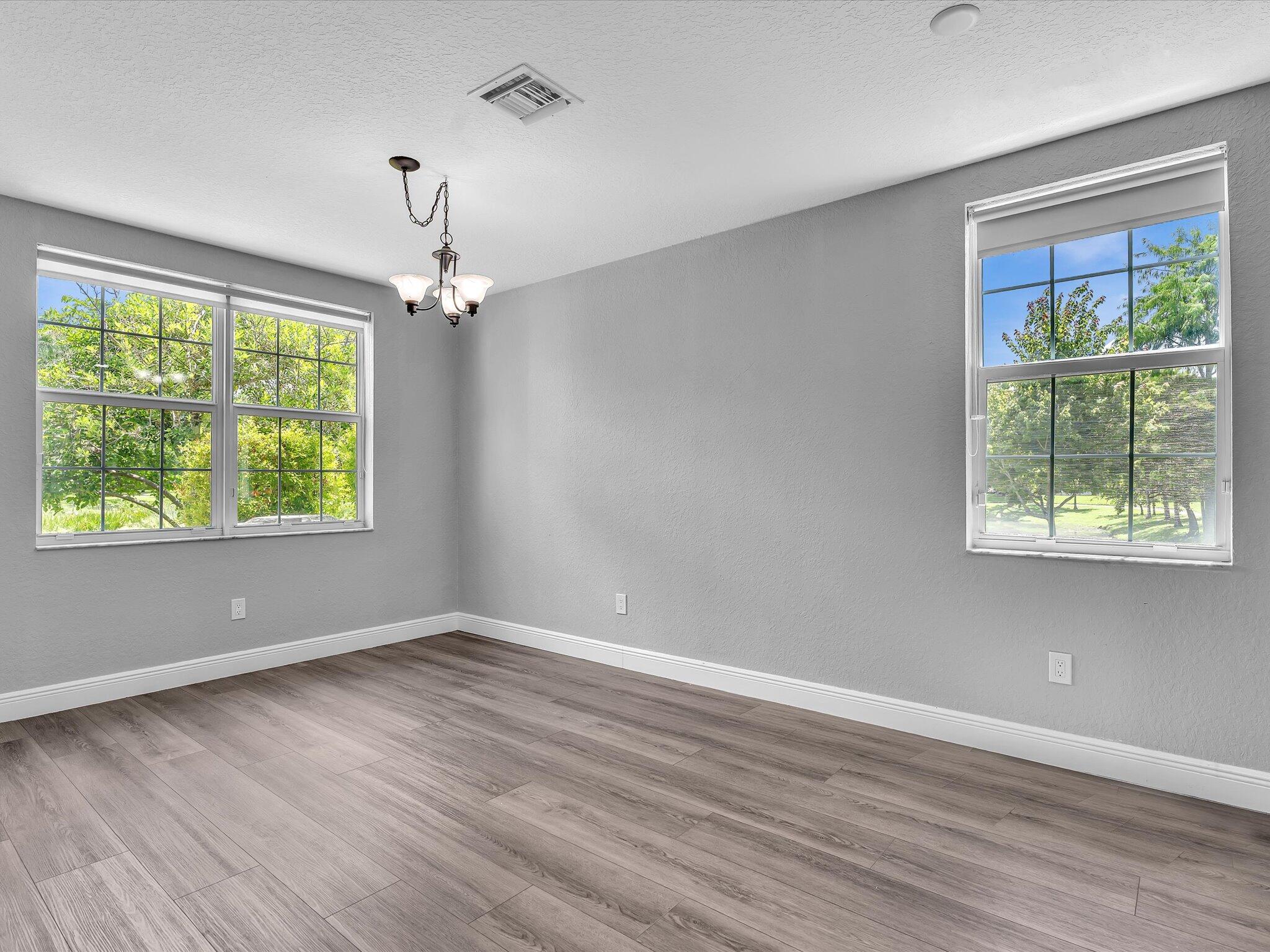 COLONY LAKE - Residential