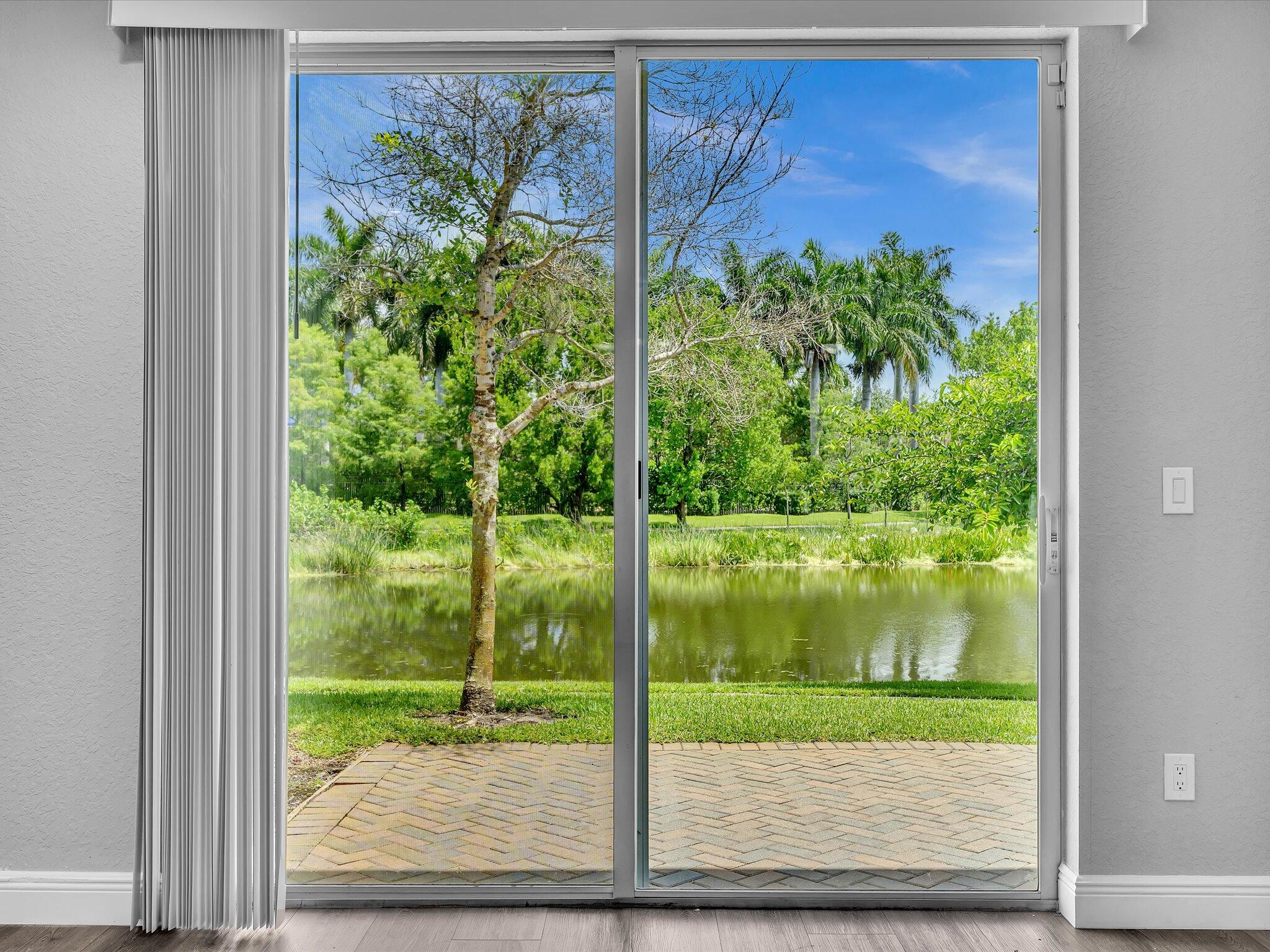 COLONY LAKE - Residential