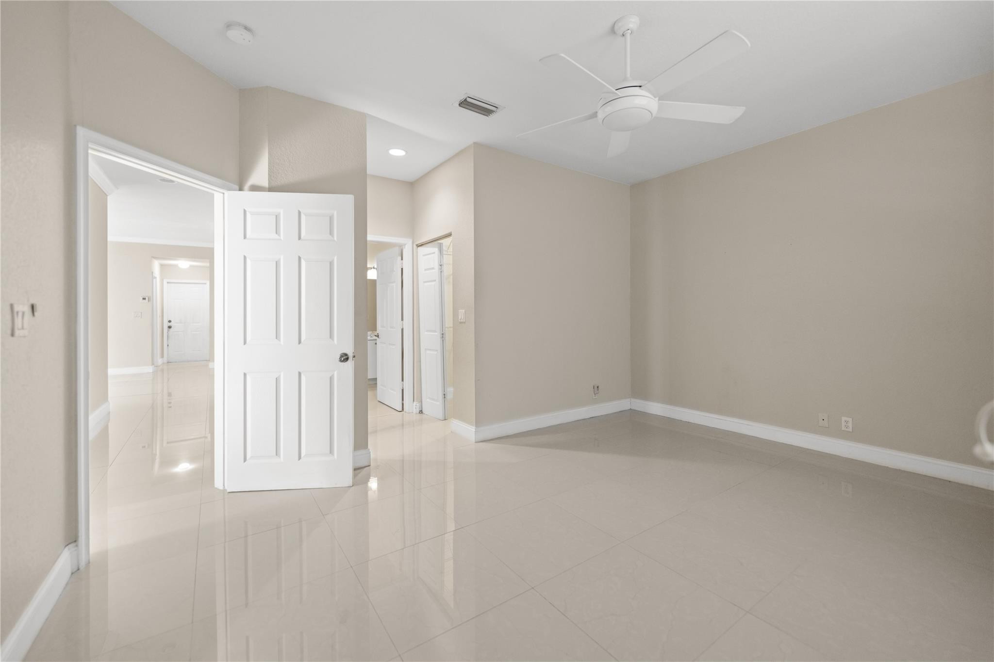 PARKSIDE ESTATES - Residential