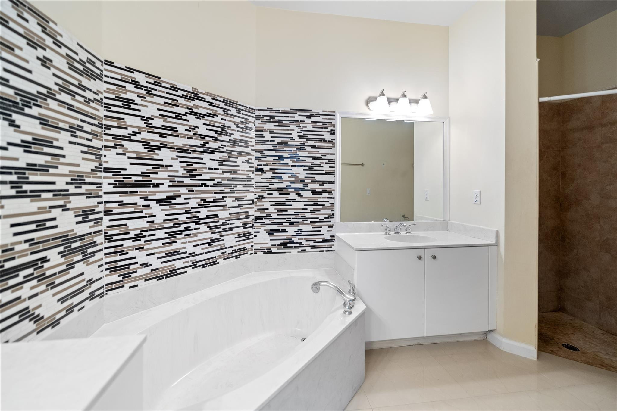 PARKSIDE ESTATES - Residential