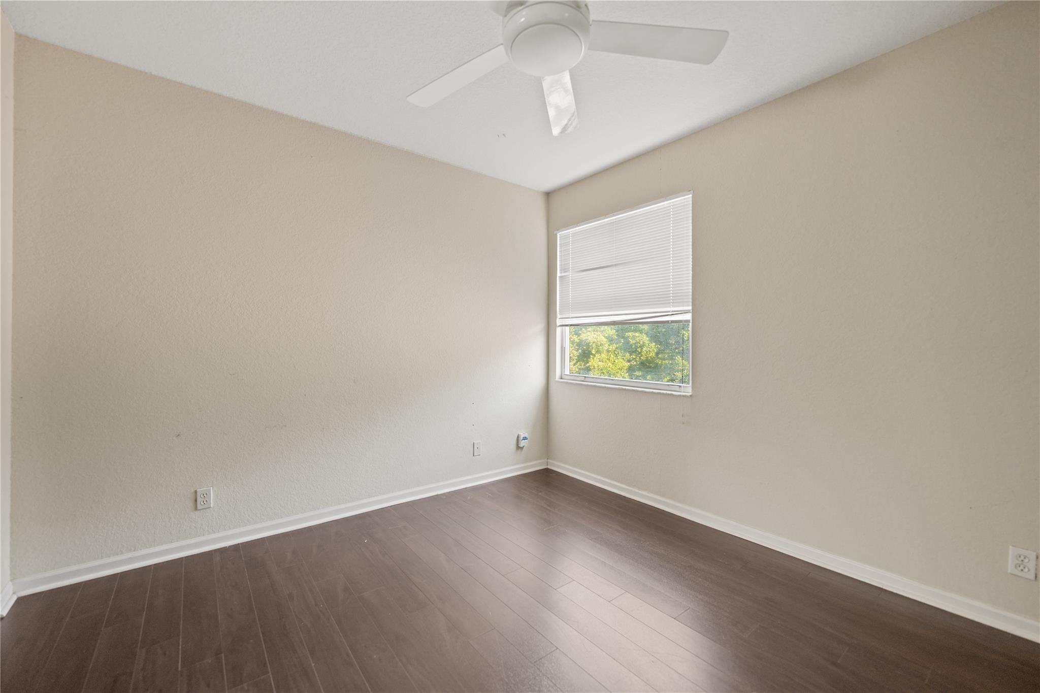 PARKSIDE ESTATES - Residential