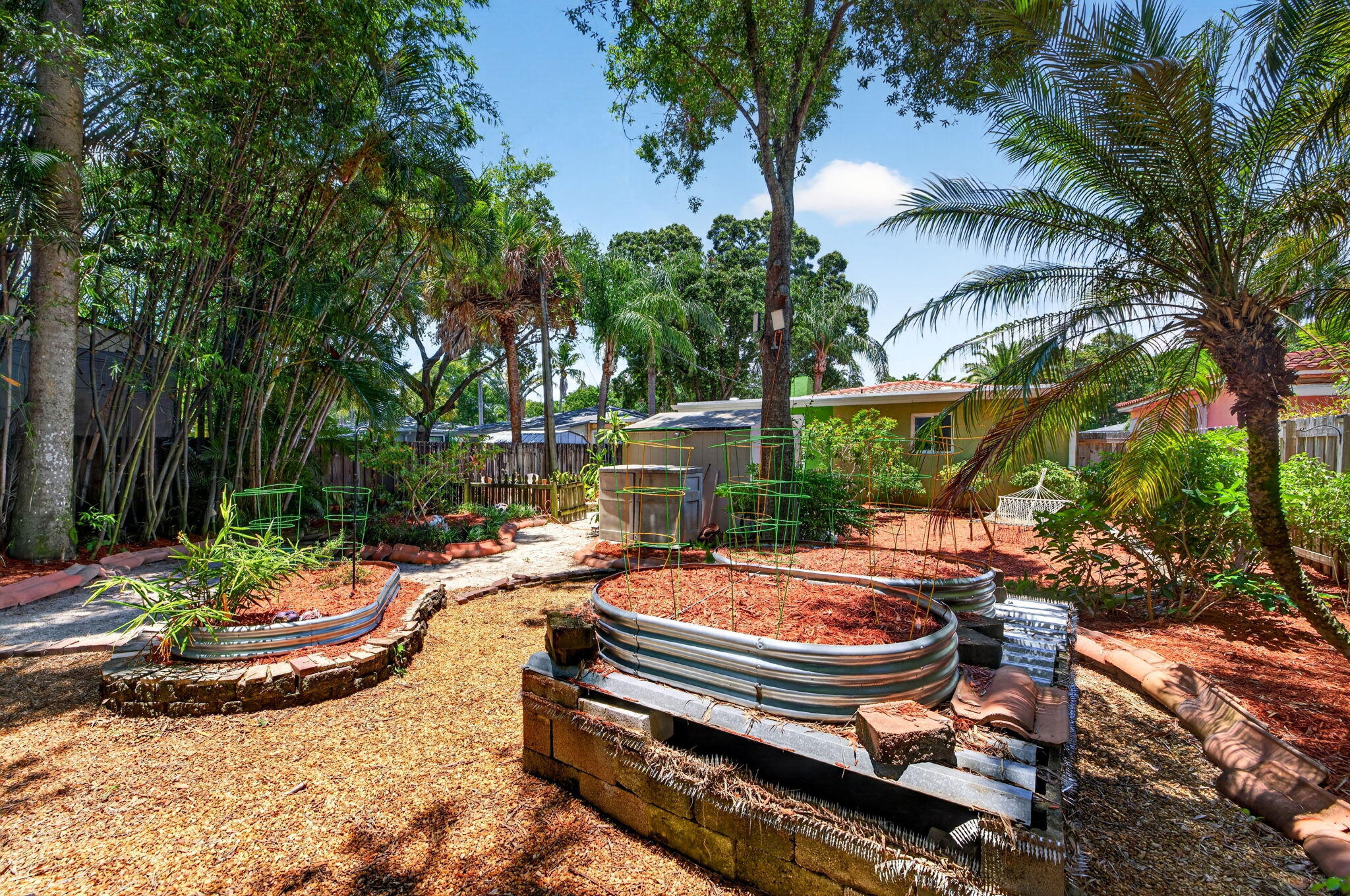 WHITE ACRES - Residential