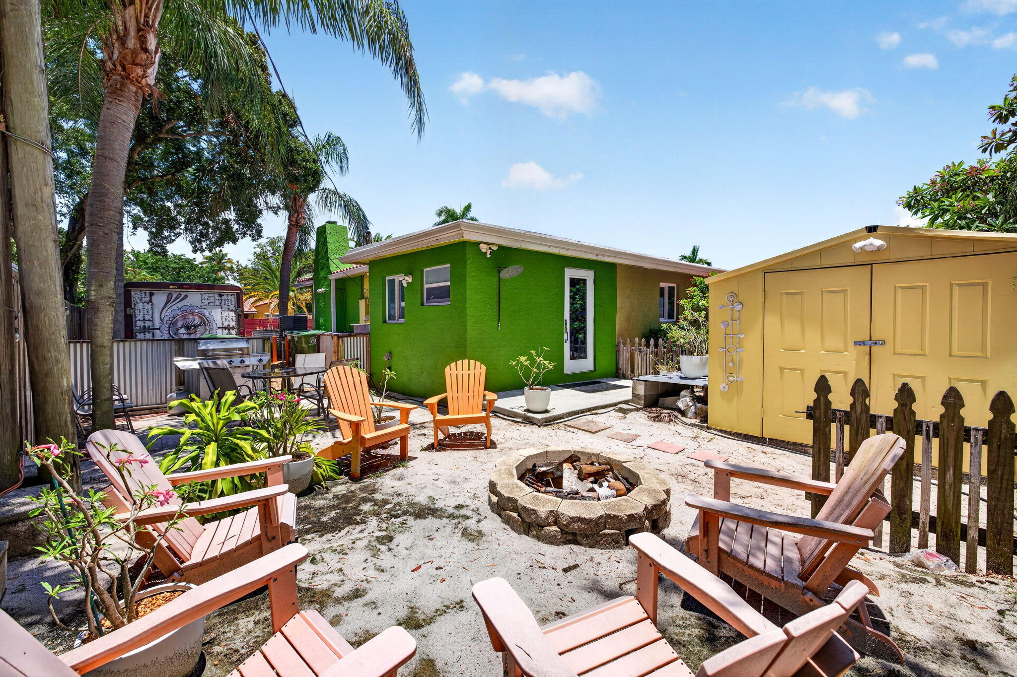 WHITE ACRES - Residential
