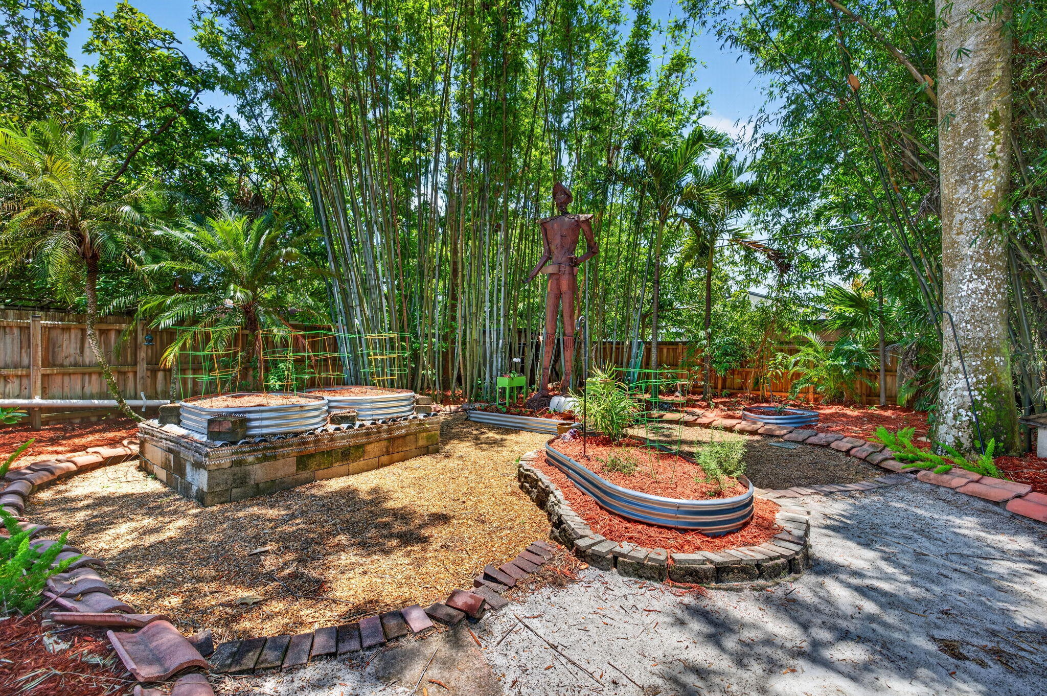 WHITE ACRES - Residential