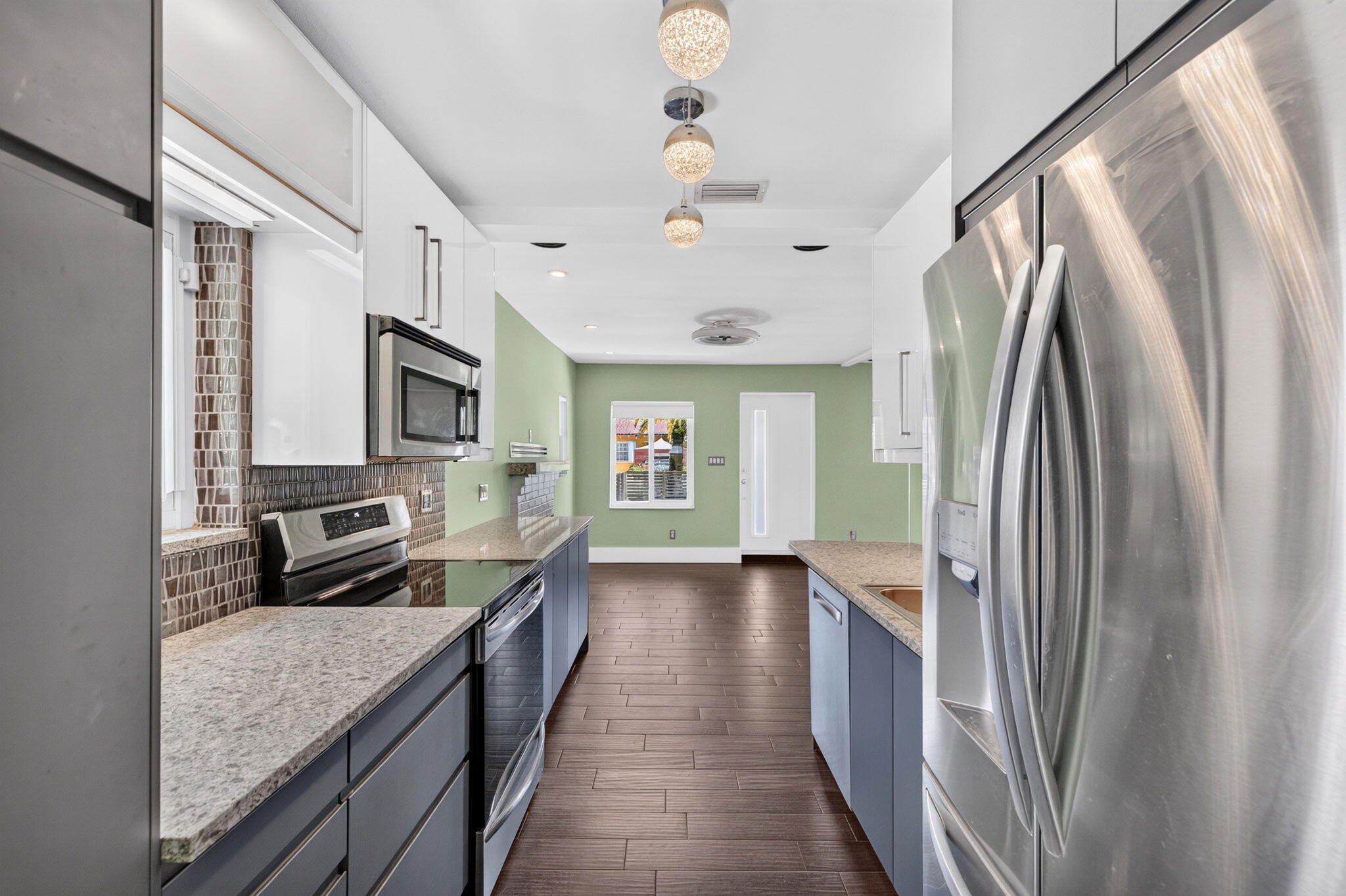 WHITE ACRES - Residential