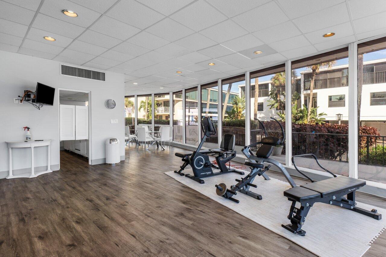 COSTA DEL REY COND - Residential