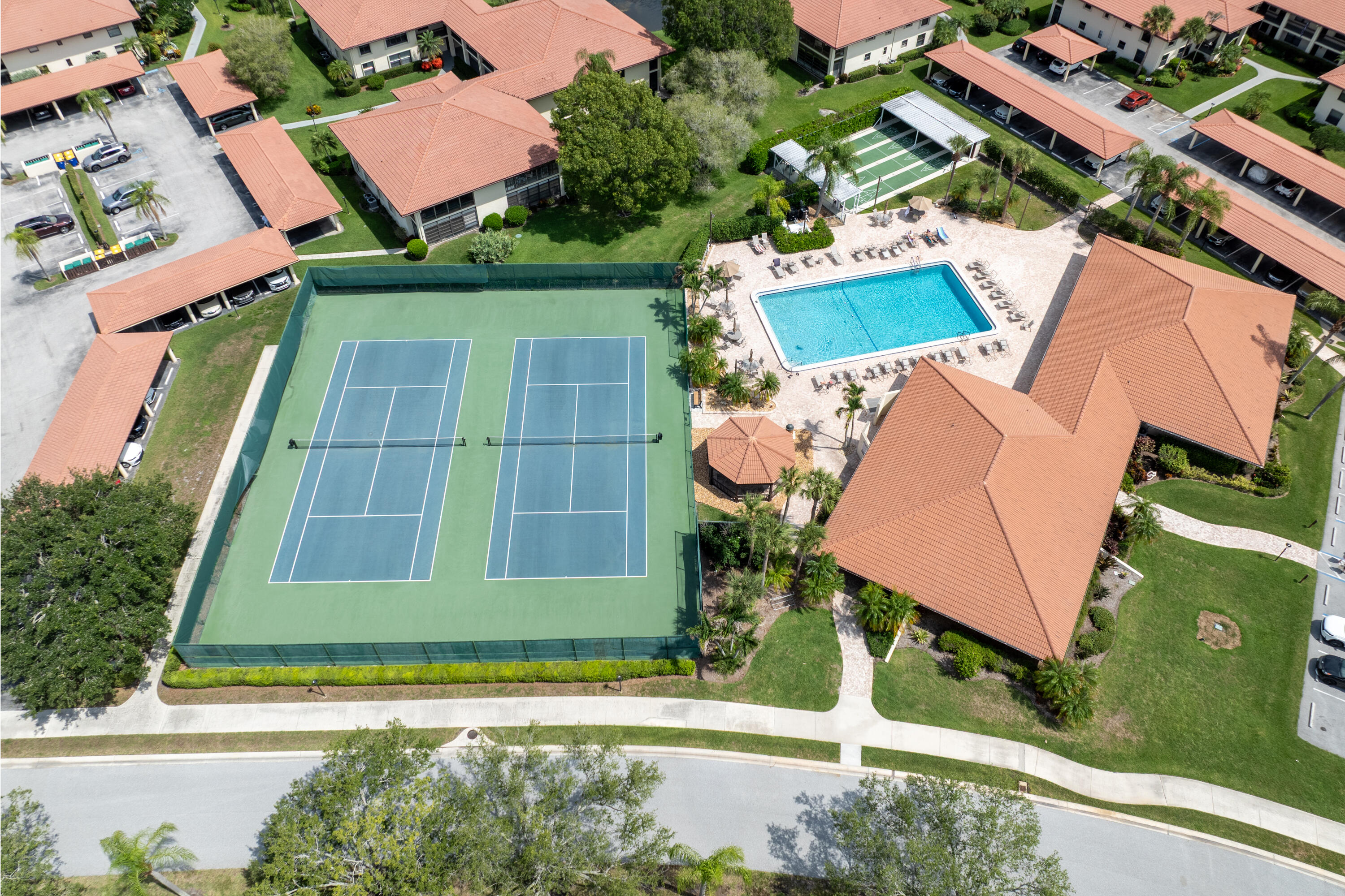 SOUTH RIVER VILLAGE CONDO - Residential