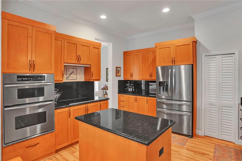 Sector 6 East 155-4 B - Residential