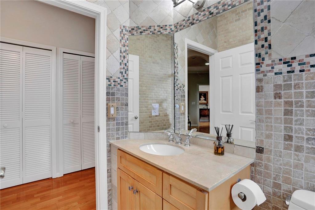 Sector 6 East 155-4 B - Residential