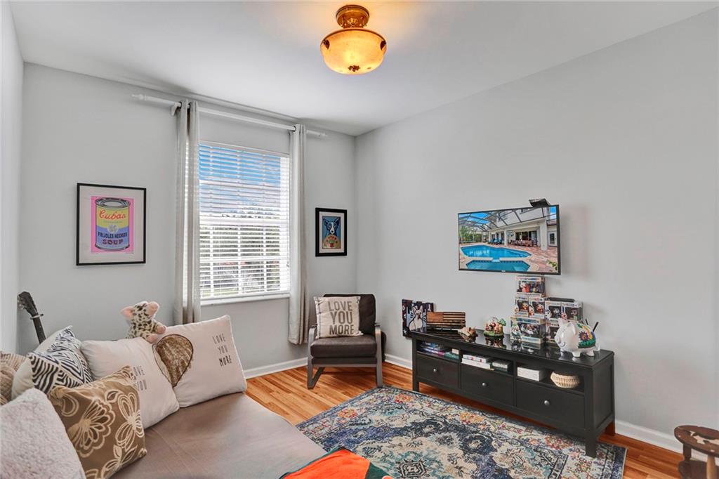 Sector 6 East 155-4 B - Residential