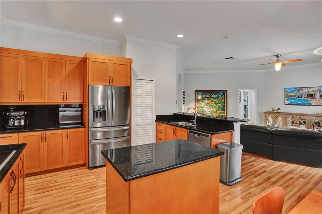 Sector 6 East 155-4 B - Residential