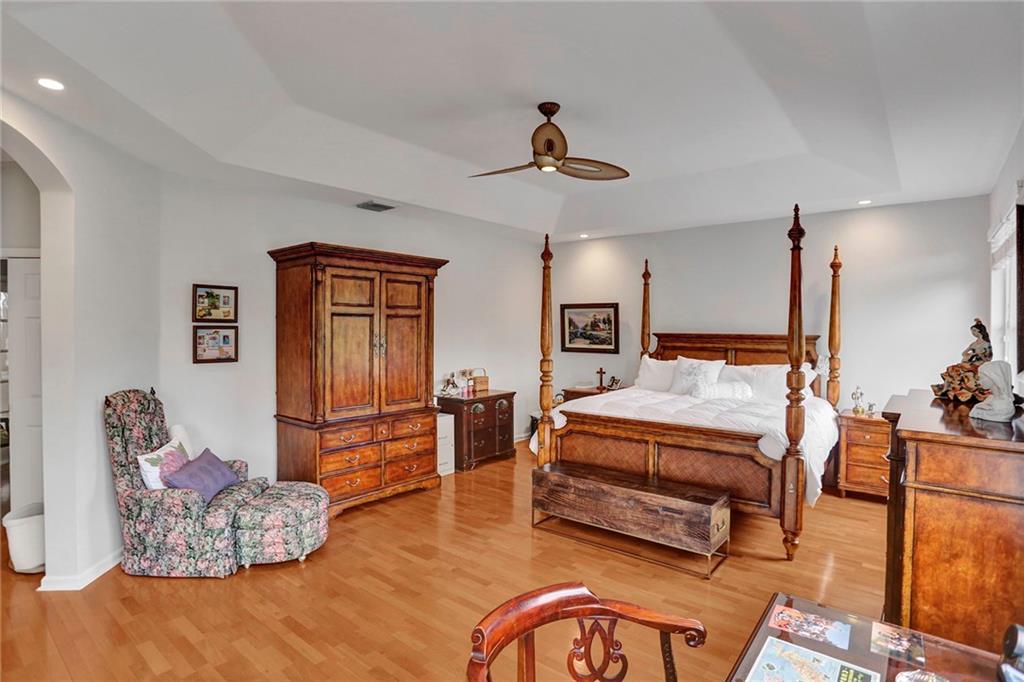 Sector 6 East 155-4 B - Residential