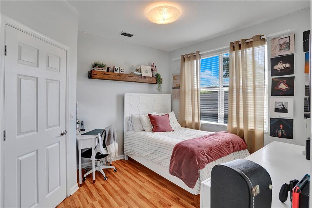 Sector 6 East 155-4 B - Residential
