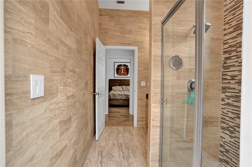 Sector 6 East 155-4 B - Residential