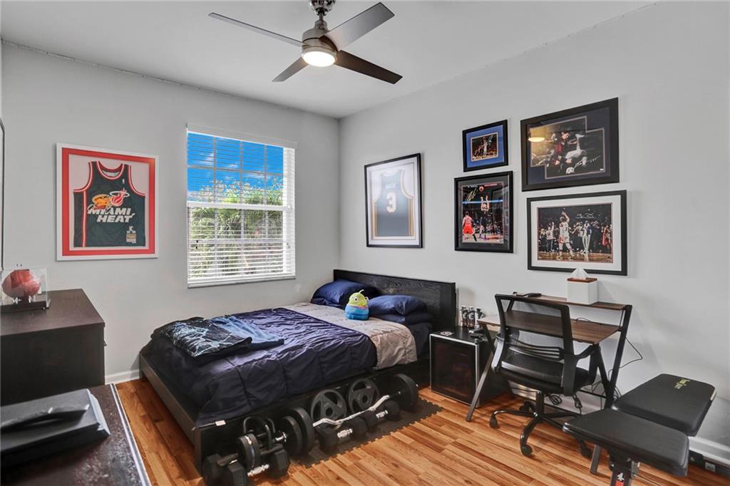 Sector 6 East 155-4 B - Residential