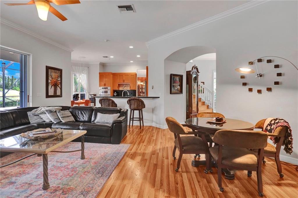 Sector 6 East 155-4 B - Residential